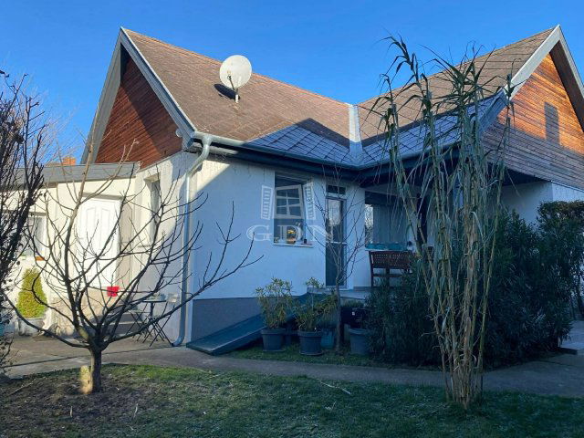 Eladó családi ház, Lukácsházán 79.9 M Ft, 4 szobás