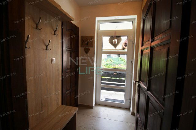 Eladó családi ház, Győrladaméren 89 M Ft, 3 szobás