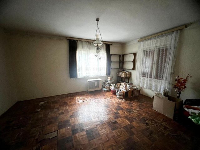 Eladó családi ház, Sirokban 16.5 M Ft, 3 szobás