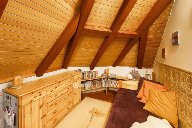 Eladó családi ház, Tatabányán 199 M Ft, 6+3 szobás