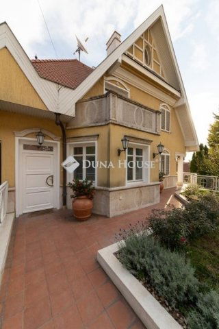 Eladó családi ház, Budapesten, II. kerületben 480 M Ft, 1 szobás