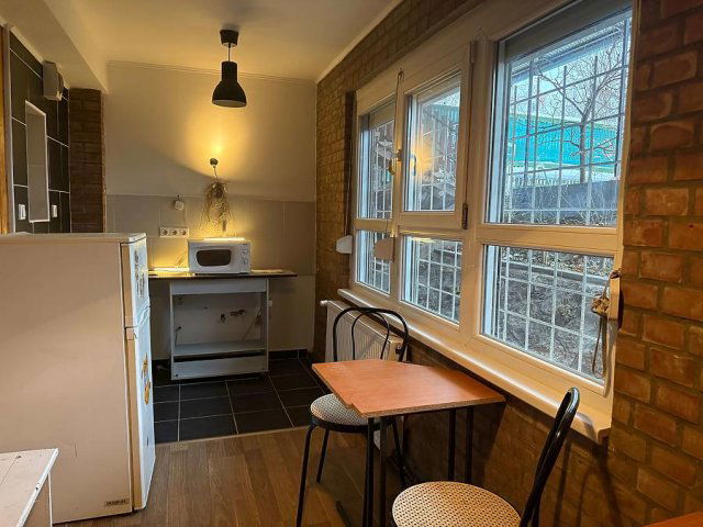 Eladó téglalakás, Budapesten, III. kerületben 39.9 M Ft