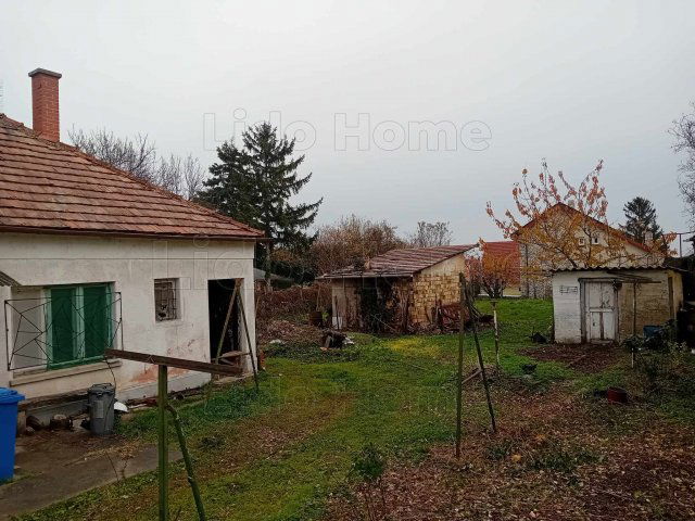 Eladó családi ház, Balatonfüreden 75 M Ft, 7 szobás