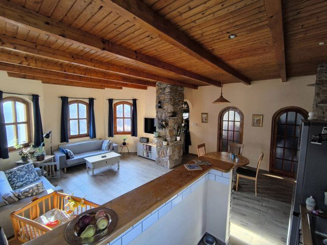 Eladó családi ház, Gödön 86.49 M Ft, 4+1 szobás