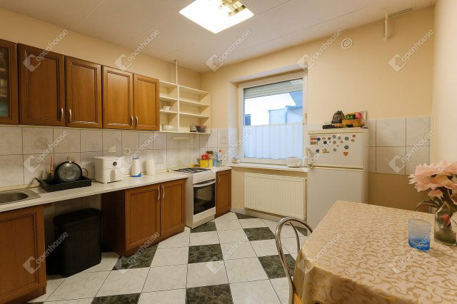 Eladó téglalakás, Sopronban 41.9 M Ft, 1 szobás