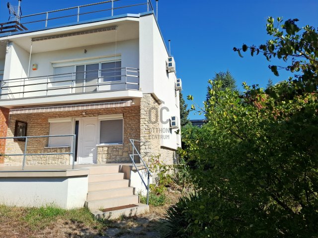 Eladó nyaraló, Alsóörsön 110 M Ft, 3 szobás