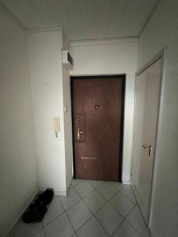 Eladó panellakás, Budapesten, III. kerületben 73.99 M Ft