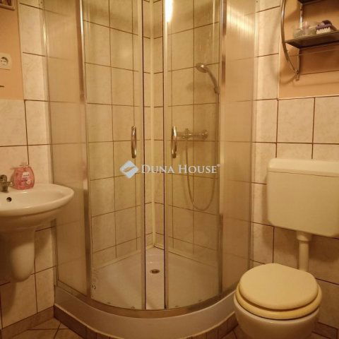 Eladó családi ház, Zalaegerszegen 15.7 M Ft, 1 szobás