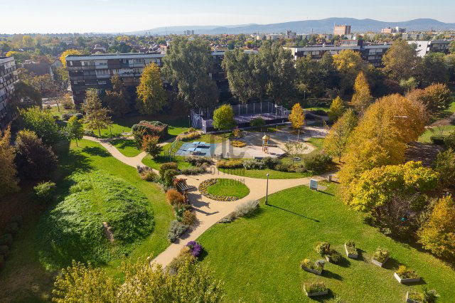 Eladó téglalakás, Budapesten, IV. kerületben, Ugró Gyula soron