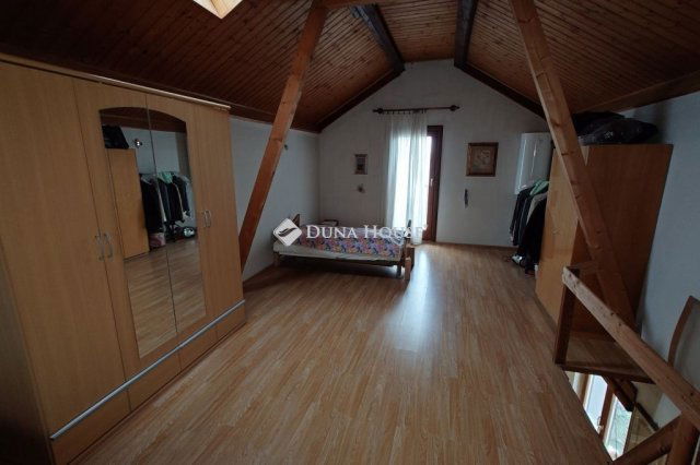 Eladó családi ház, Szentkirályon 59.9 M Ft, 3 szobás