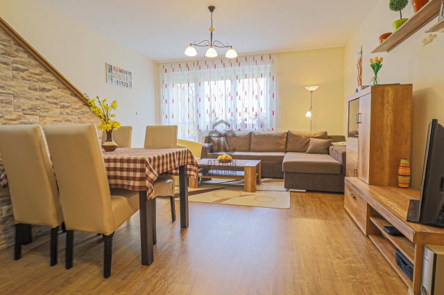 Eladó ikerház, Sopronban 102.9 M Ft, 4 szobás