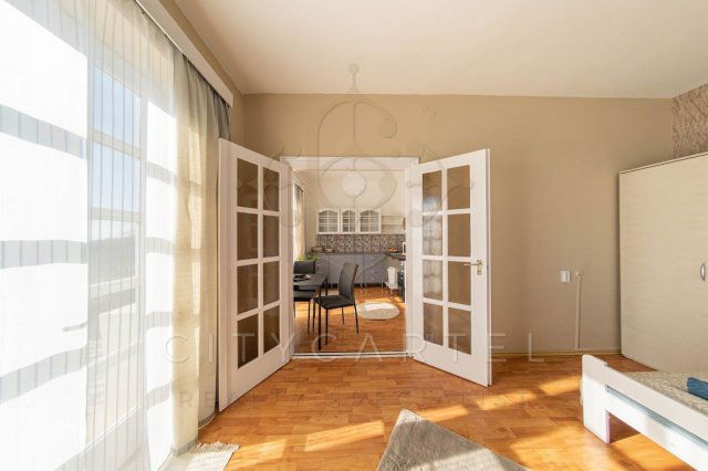 Eladó családi ház, Budapesten, XII. kerületben 1300 M Ft