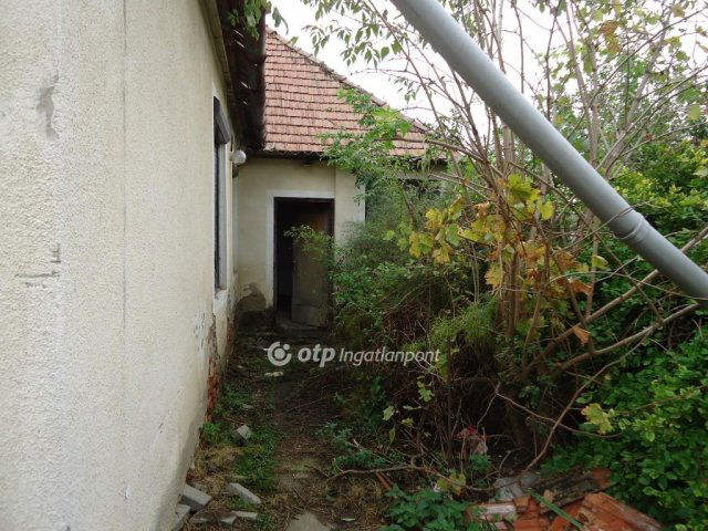 Eladó családi ház, Rábacsanakon 13.9 M Ft, 3 szobás