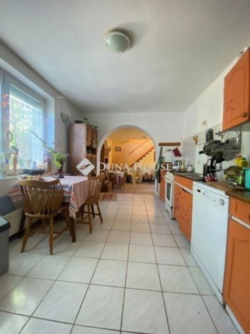 Eladó ikerház, Veresegyházon 99.7 M Ft, 6 szobás