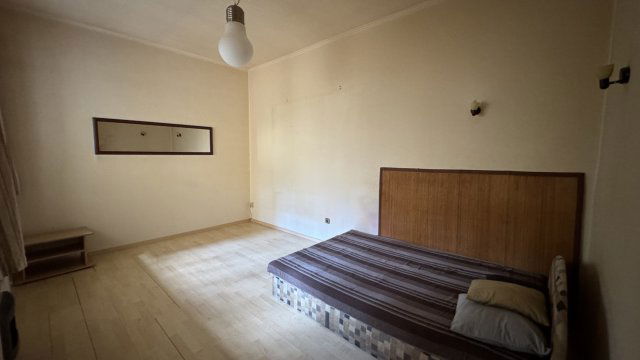 Eladó téglalakás, Budapesten, XI. kerületben 41.5 M Ft, 1 szobás