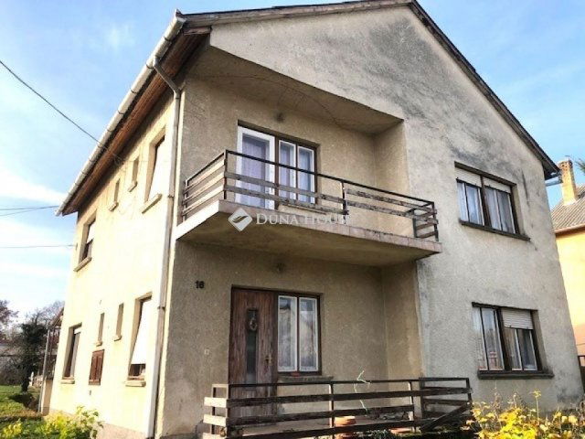 Eladó családi ház, Bólyban 45 M Ft, 4 szobás