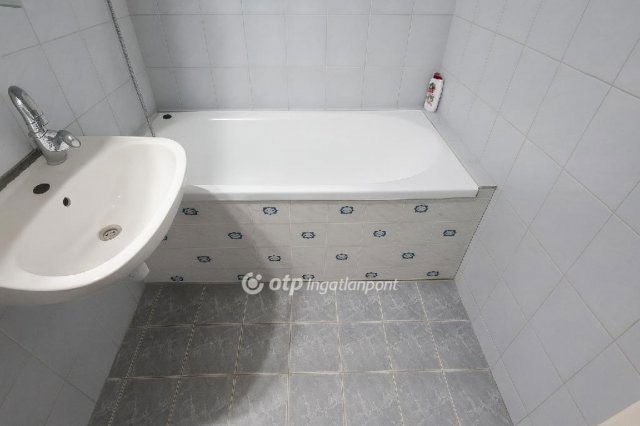 Eladó panellakás, Budapesten, XVIII. kerületben 49.99 M Ft