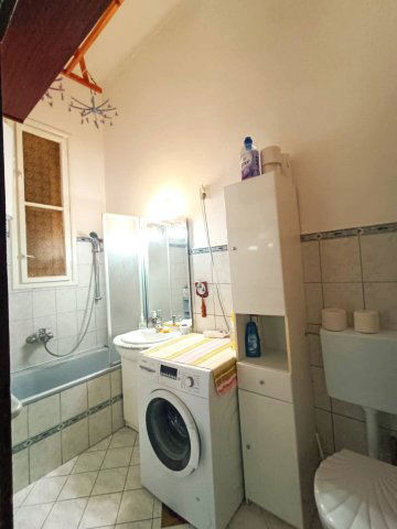 Eladó téglalakás, Pécsett 59.9 M Ft, 3+1 szobás