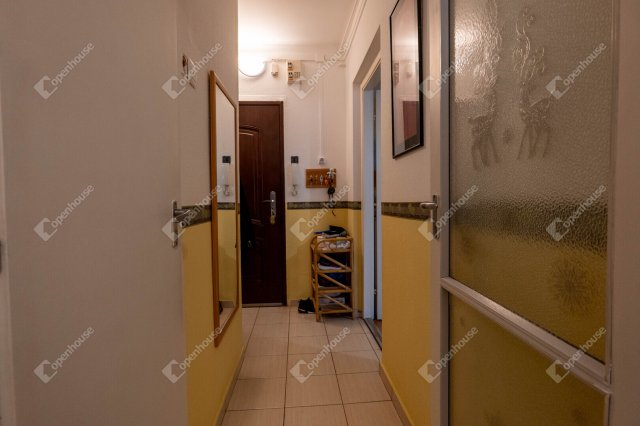 Eladó panellakás, Kecskeméten 31.8 M Ft, 1 szobás