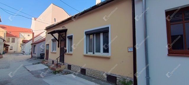 Eladó sorház, Sopronban 65 M Ft, 2 szobás / költözzbe.hu