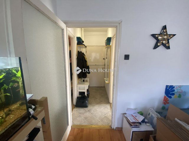 Kiadó téglalakás, albérlet, XII. kerületben, Istenhegyi úton