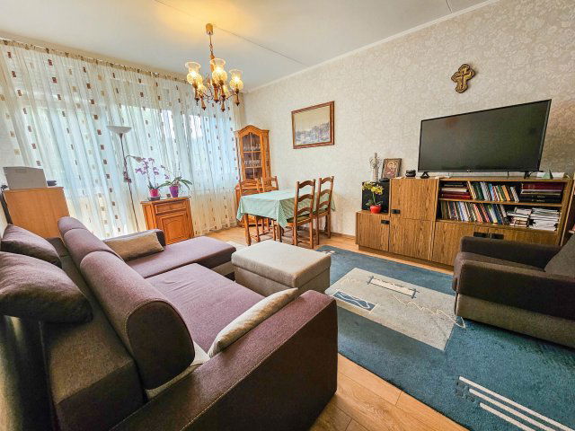 Eladó panellakás, Nyíregyházán 31.5 M Ft, 2 szobás