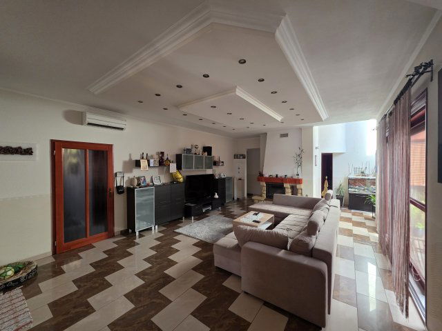 Eladó családi ház, Dunakeszin, Szedres utcában 259.9 M Ft