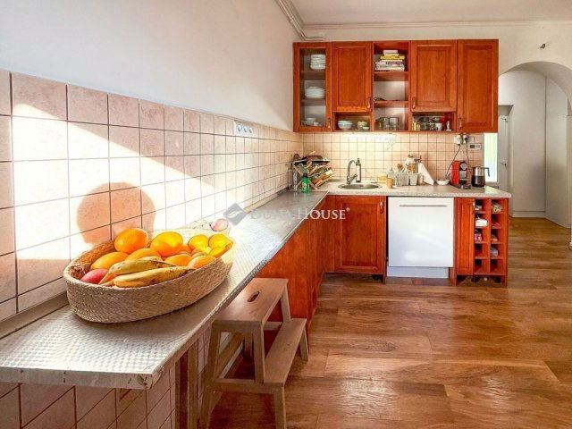 Eladó családi ház, Zamárdiban 119.9 M Ft, 4 szobás