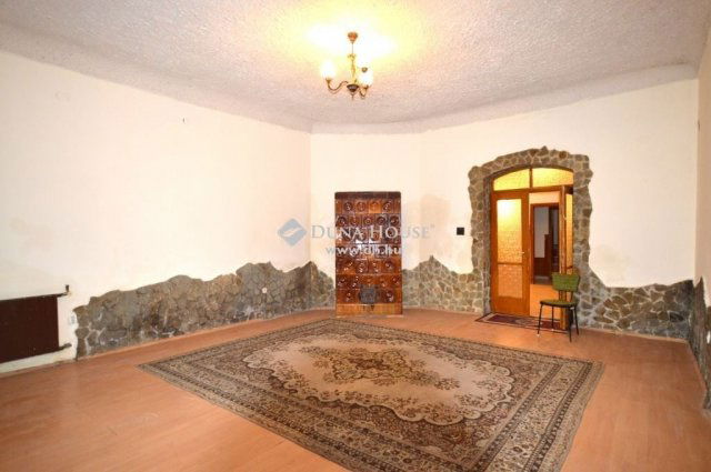 Eladó családi ház, Veszprémben 59.9 M Ft, 3 szobás