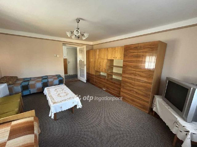Eladó családi ház, Bagon 99 M Ft, 6+1 szobás