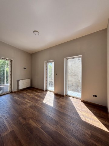 Eladó téglalakás, Egerben 79.9 M Ft, 3 szobás