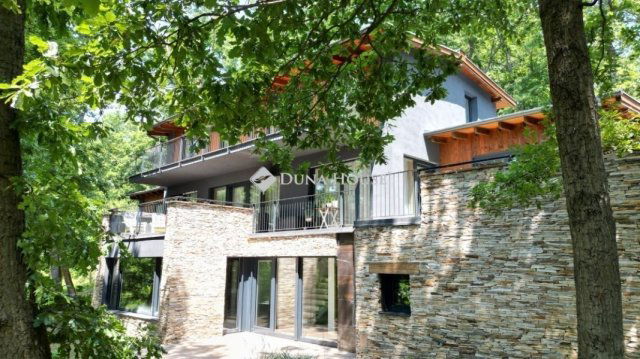 Eladó családi ház, Kismaroson 449 M Ft, 7 szobás