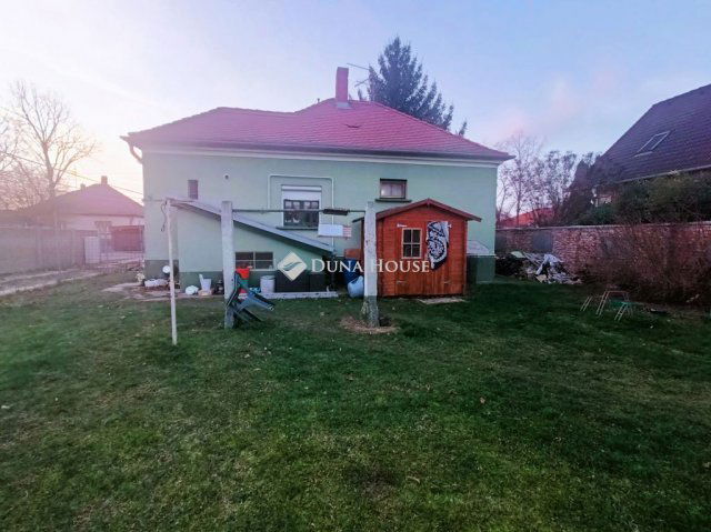 Eladó családi ház, Mosonmagyaróváron 42.9 M Ft, 2 szobás