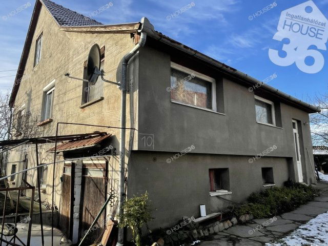 Eladó családi ház, Solton 32 M Ft, 3 szobás