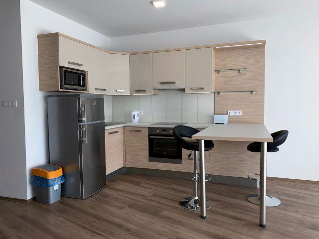 Kiadó téglalakás, albérlet, Pécsett 190 E Ft / hó, 1+1 szobás