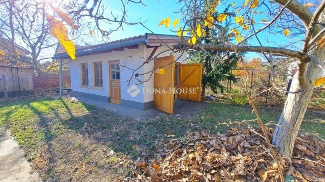 Eladó családi ház, Budapesten, XVII. kerületben 76.9 M Ft