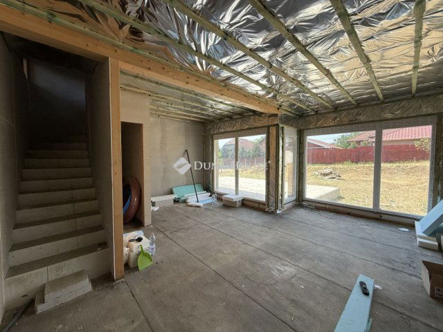 Eladó ikerház, Csomádon 80 M Ft, 4 szobás / költözzbe.hu