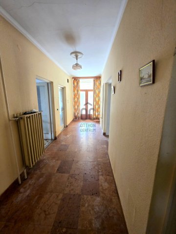 Eladó családi ház, Lajosmizsén 68 M Ft, 3 szobás