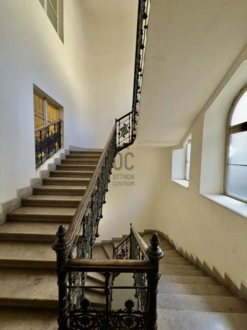 Eladó téglalakás, Budapesten, V. kerületben 99 M Ft, 3 szobás