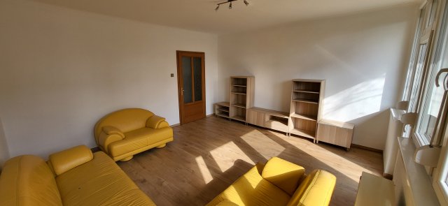 Eladó téglalakás, Vecsésen 67.99 M Ft, 2 szobás