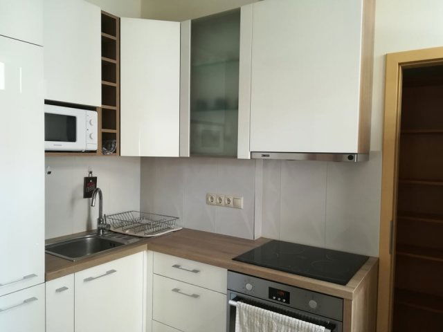 Kiadó téglalakás, albérlet, Pécsett, Anna utcában, 1 szobás