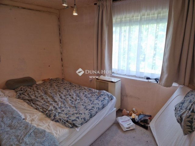 Eladó családi ház, Monoron 38 M Ft, 3 szobás