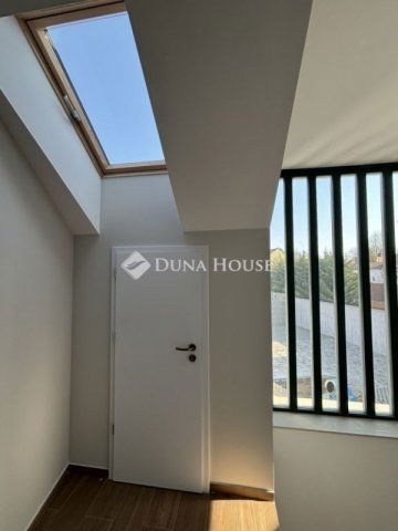 Eladó téglalakás, Kecskeméten 110 M Ft, 3 szobás