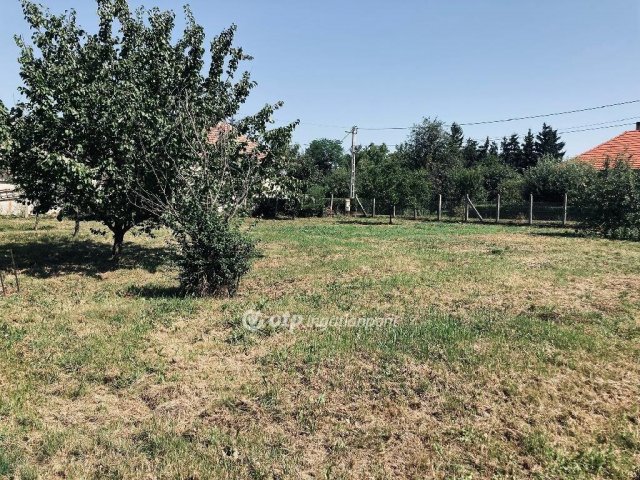 Eladó telek, Kisfaludon 10 M Ft / költözzbe.hu