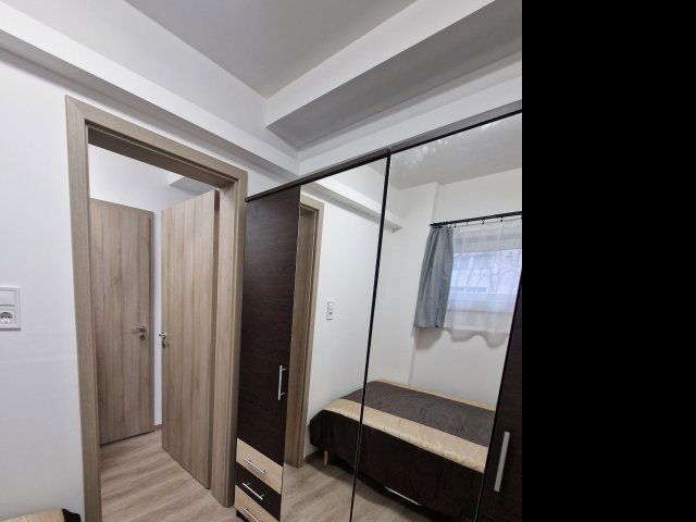 Eladó téglalakás, Budapesten, XXI. kerületben, Béke téren