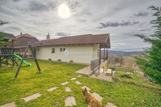 Eladó családi ház, Pilisszentkereszten 289 M Ft, 5 szobás