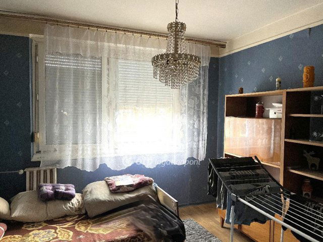 Eladó panellakás, Salgótarjánban 7.2 M Ft, 2 szobás