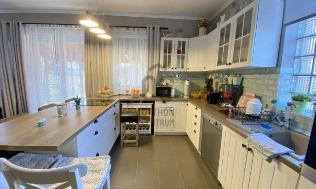 Eladó családi ház, Tökölön 115 M Ft, 4 szobás
