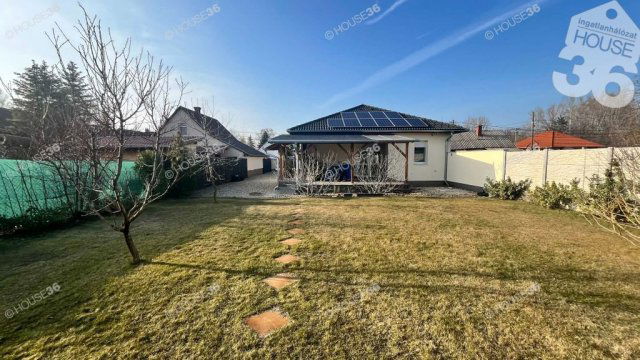 Eladó családi ház, Kecskeméten 99.5 M Ft, 3 szobás