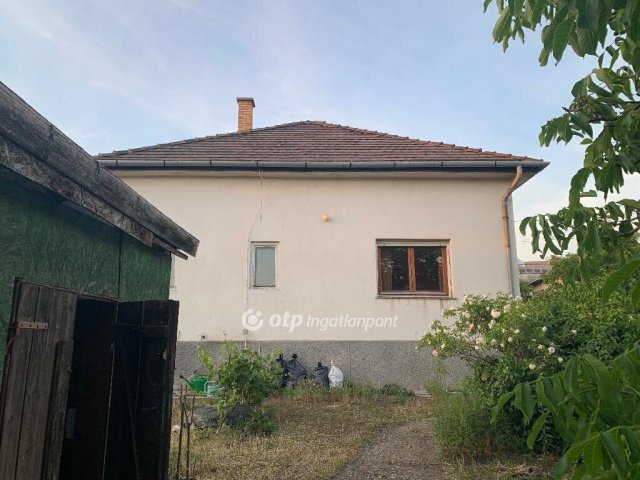Eladó családi ház, Dunaharasztin 87.6 M Ft, 4 szobás